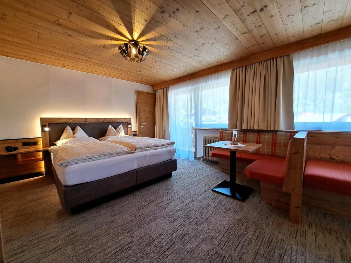 Gaestehaus Hochmuth Mayrhofen Luaran gambar